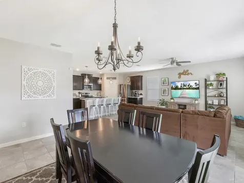 2744 Granville Manor SW Vero Beach FL 32968