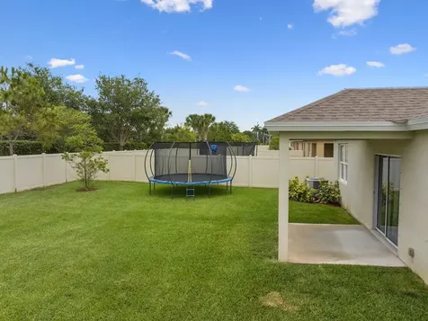 2744 Granville Manor SW Vero Beach FL 32968