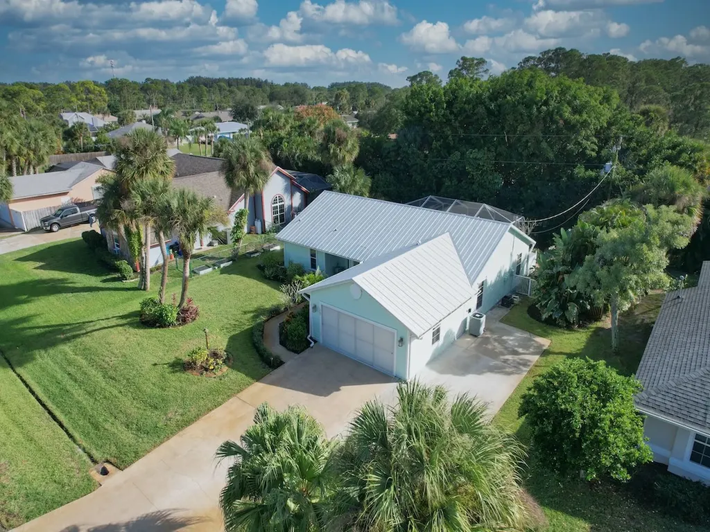 113 Hinchman Avenue Sebastian FL 32958