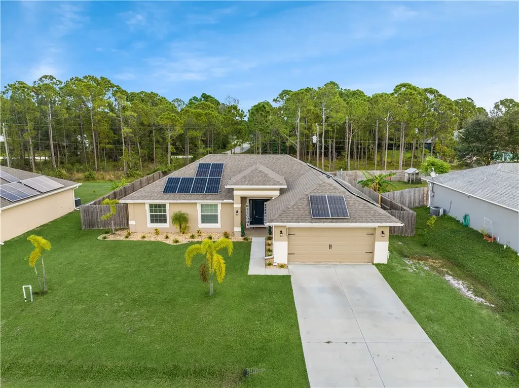 2581 Quinlin Avenue SE Palm Bay FL 32909