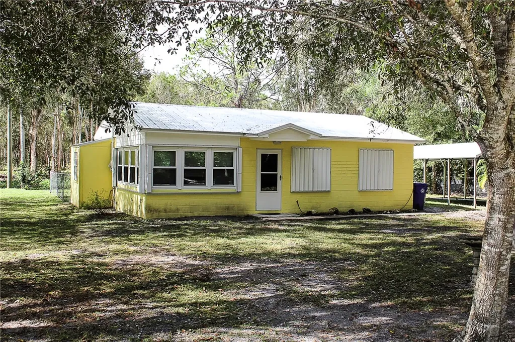 2055 86th Avenue Vero Beach FL 32966
