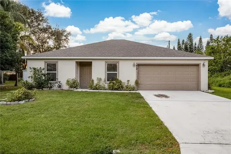 412 SW Curry Street Port St. Lucie FL 34983