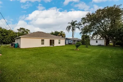412 SW Curry Street Port St. Lucie FL 34983