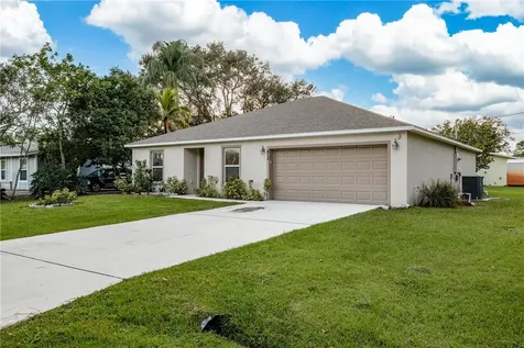 412 SW Curry Street Port St. Lucie FL 34983