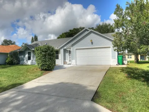 715 Surrey Terrace Sebastian FL 32958