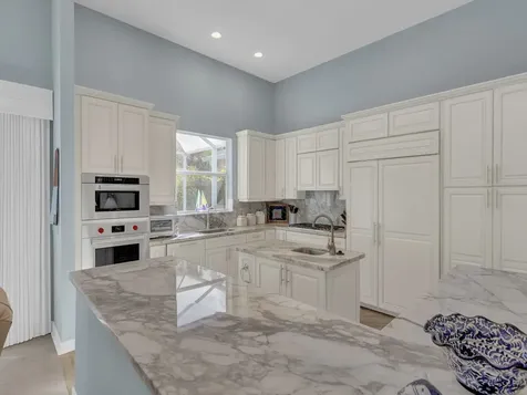 1351 Winding Oaks Circle W Vero Beach FL 32963