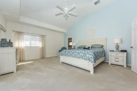 504 7th Square Vero Beach FL 32962