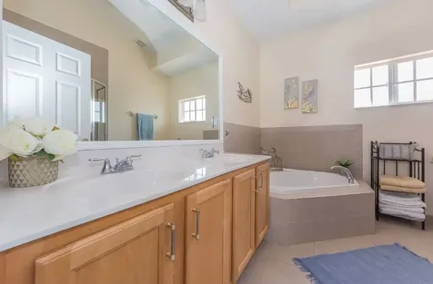 504 7th Square Vero Beach FL 32962