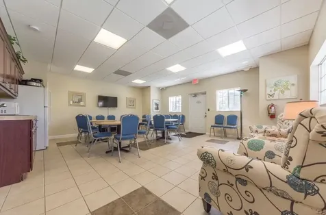 504 7th Square Vero Beach FL 32962