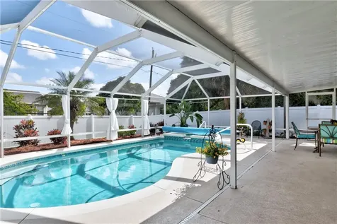1866 Highland Drive SW Vero Beach FL 32962