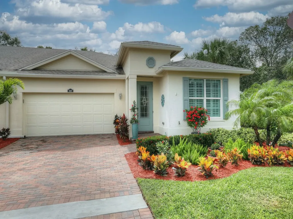 7497 Great Oak Place Vero Beach FL 32966