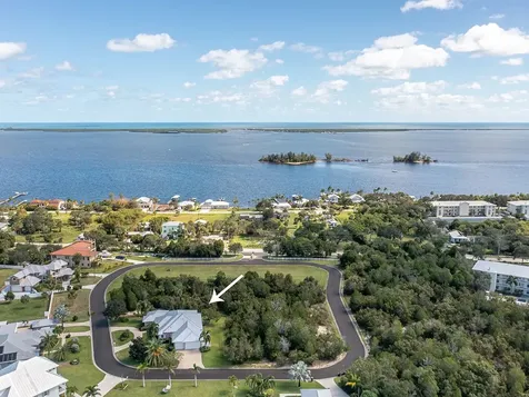 7762 Grand Oak Circle Sebastian FL 32958