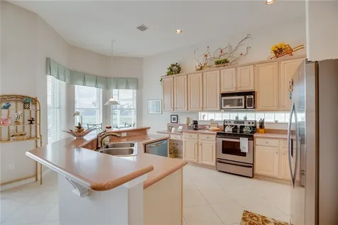 885 Island Club Lane Vero Beach FL 32963
