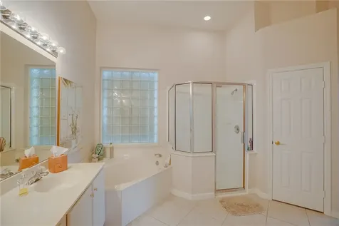 885 Island Club Lane Vero Beach FL 32963