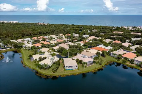 885 Island Club Lane Vero Beach FL 32963