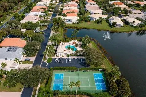 885 Island Club Lane Vero Beach FL 32963