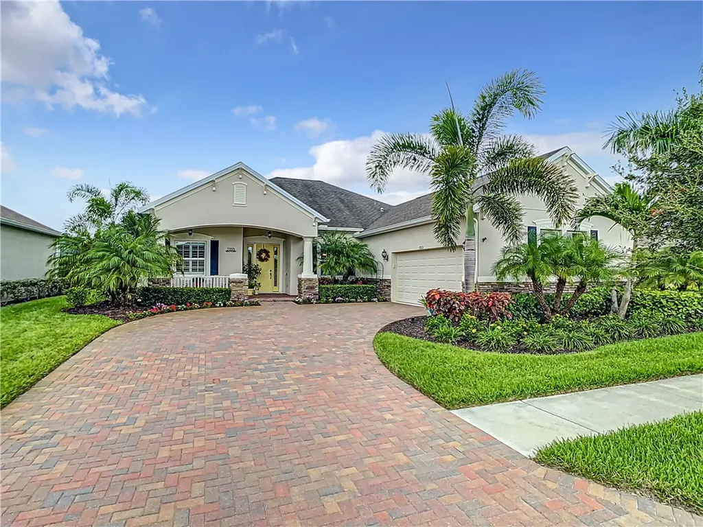 7223 E Village Square Vero Beach FL 32966