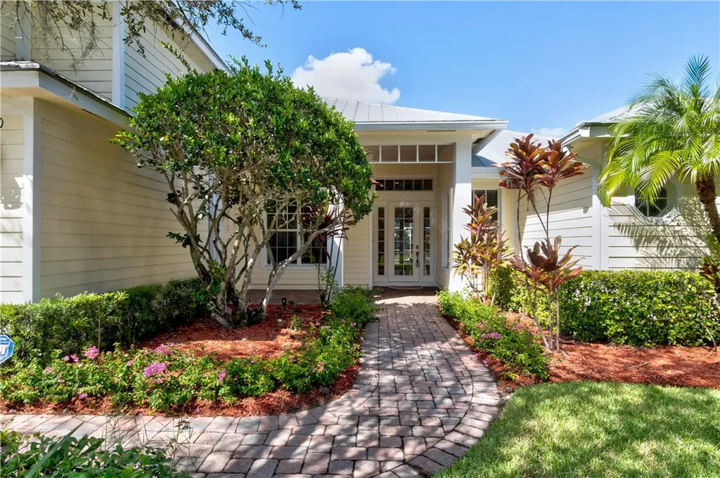 2980 Peachtree Street SW Vero Beach FL 32968