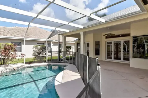 2980 Peachtree Street SW Vero Beach FL 32968