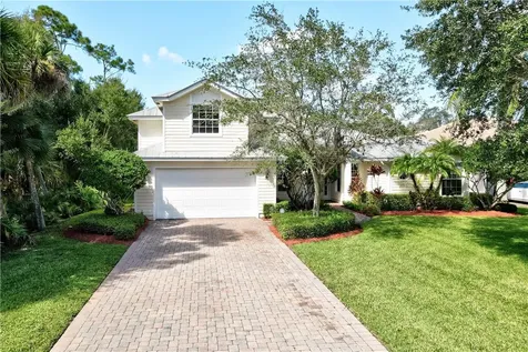 2980 Peachtree Street SW Vero Beach FL 32968