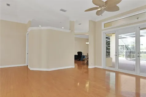2980 Peachtree Street SW Vero Beach FL 32968
