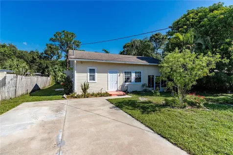 1170 10th Place Vero Beach FL 32960
