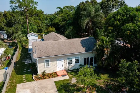 1170 10th Place Vero Beach FL 32960