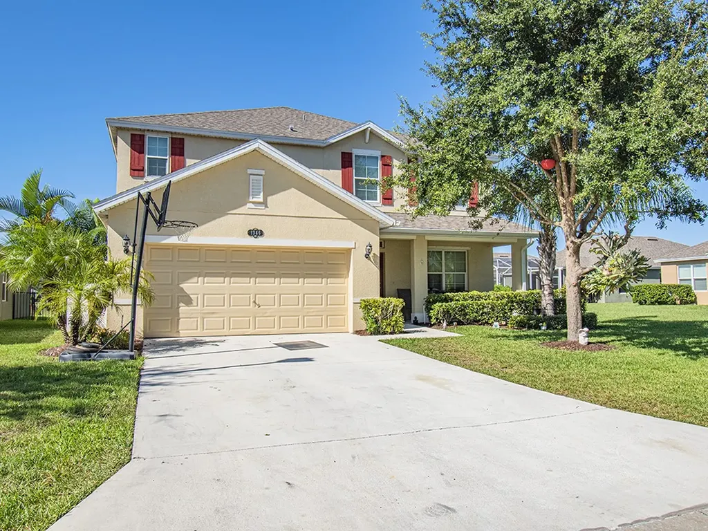 1346 Lexington Square SW Vero Beach FL 32962