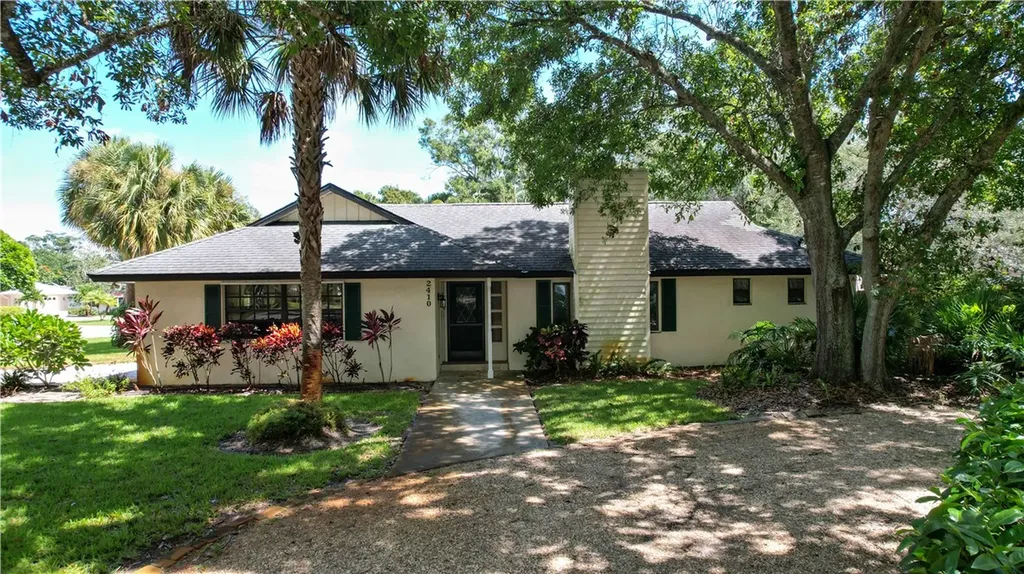 2410 Victory Boulevard Vero Beach FL 32960