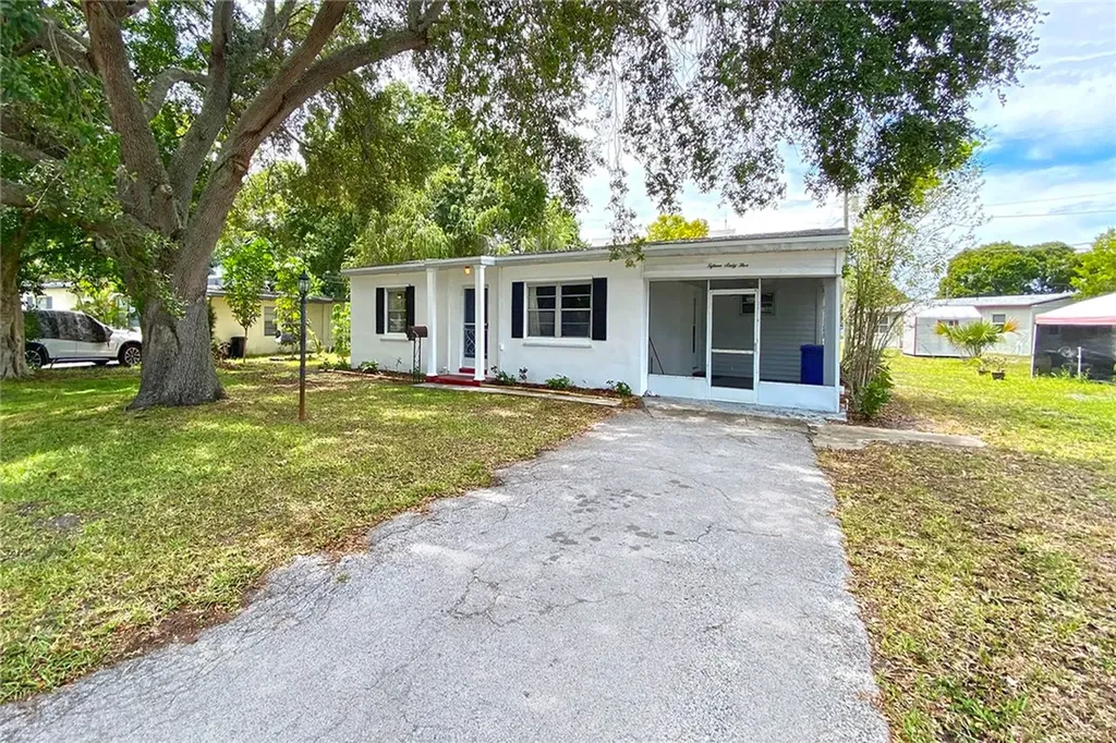 1565 15th Avenue Vero Beach FL 32960