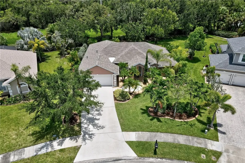 423 N Key Lime Square SW Vero Beach FL 32968