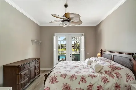 390 25th Avenue SW Vero Beach FL 32962