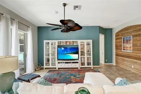 390 25th Avenue SW Vero Beach FL 32962