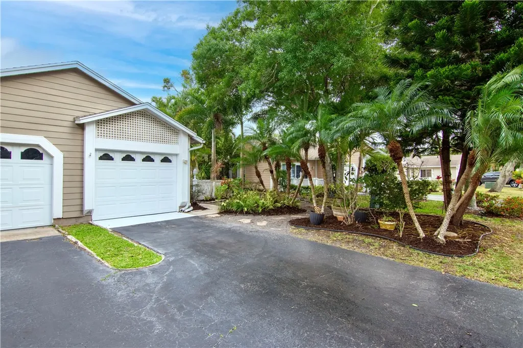 1876 Sixty Oaks Lane Vero Beach FL 32966