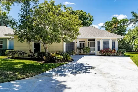 1931 S Garden Grove Circle Vero Beach FL 32962