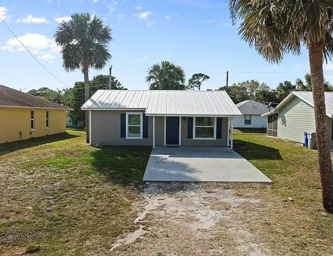 1325 22nd Avenue SW Vero Beach FL 32962