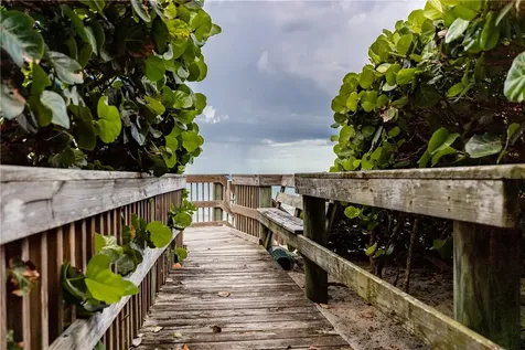 1860 E Pebble Path Vero Beach FL 32963