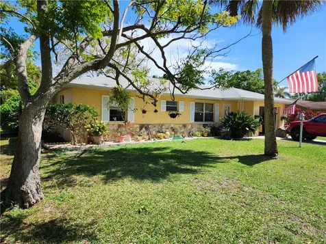 326 16th Avenue Vero Beach FL 32962
