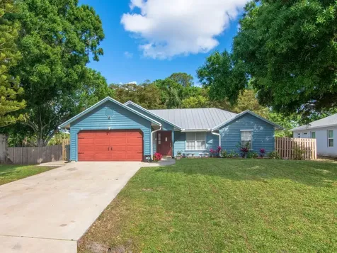 936 24th Avenue Vero Beach FL 32960