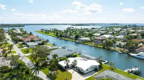 25 Sailfish Road Vero Beach FL 32960