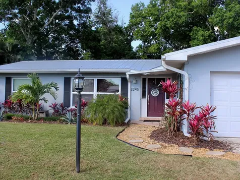 2245 47th Avenue Vero Beach FL 32966