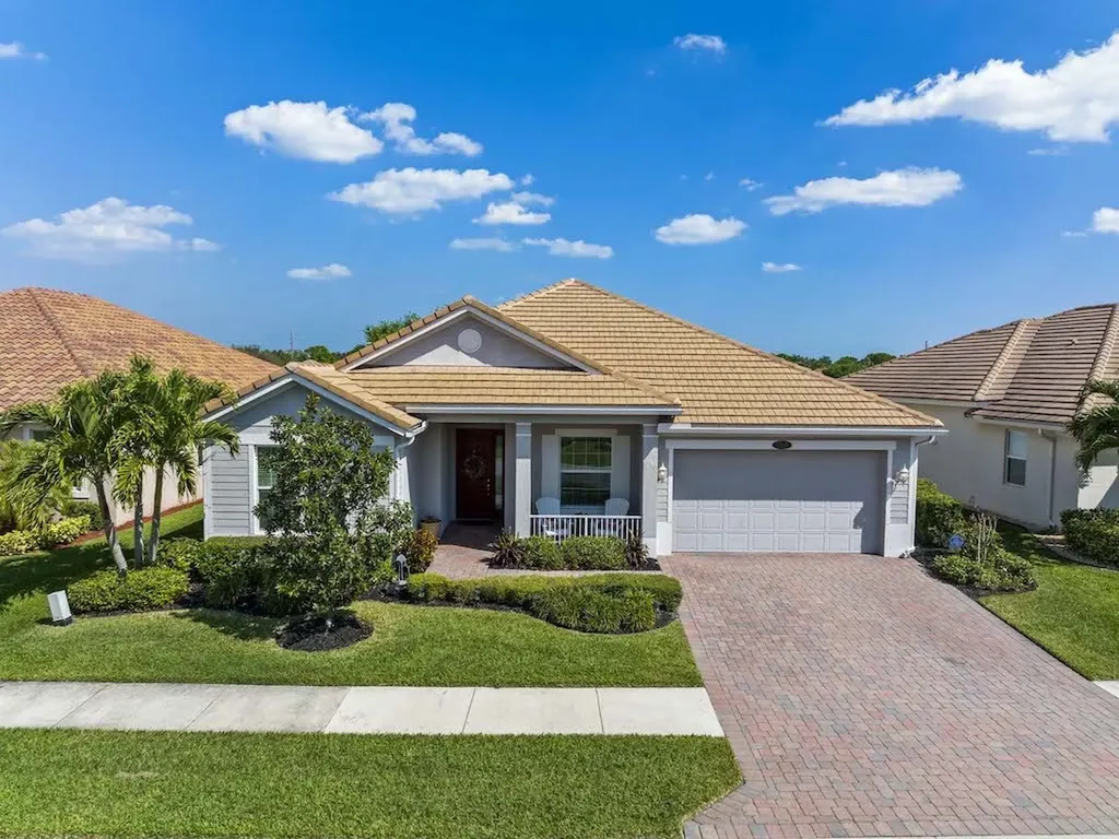 1768 Belmont Circle SW Vero Beach FL 32968