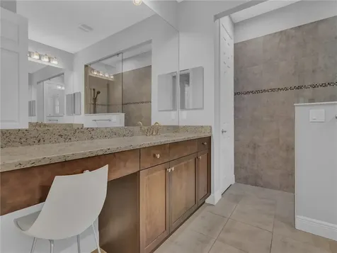 437 11th Square SW Vero Beach FL 32962