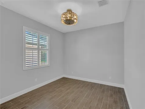 437 11th Square SW Vero Beach FL 32962