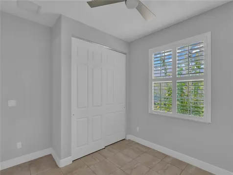 437 11th Square SW Vero Beach FL 32962
