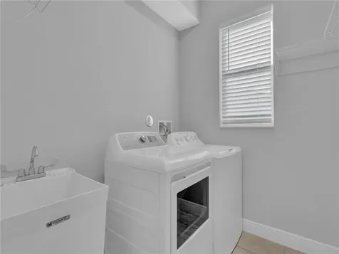 437 11th Square SW Vero Beach FL 32962