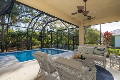 437 11th Square SW Vero Beach FL 32962