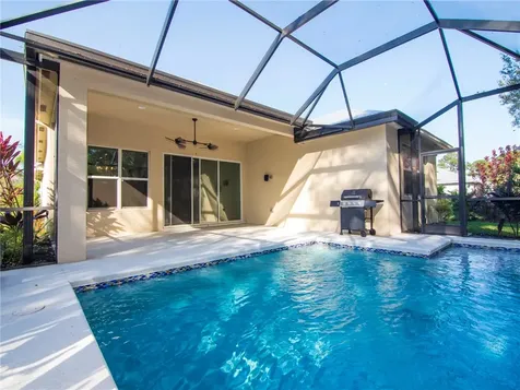 437 11th Square SW Vero Beach FL 32962