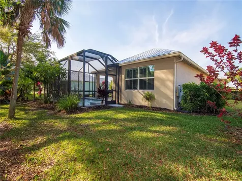 437 11th Square SW Vero Beach FL 32962