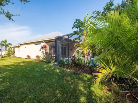 437 11th Square SW Vero Beach FL 32962